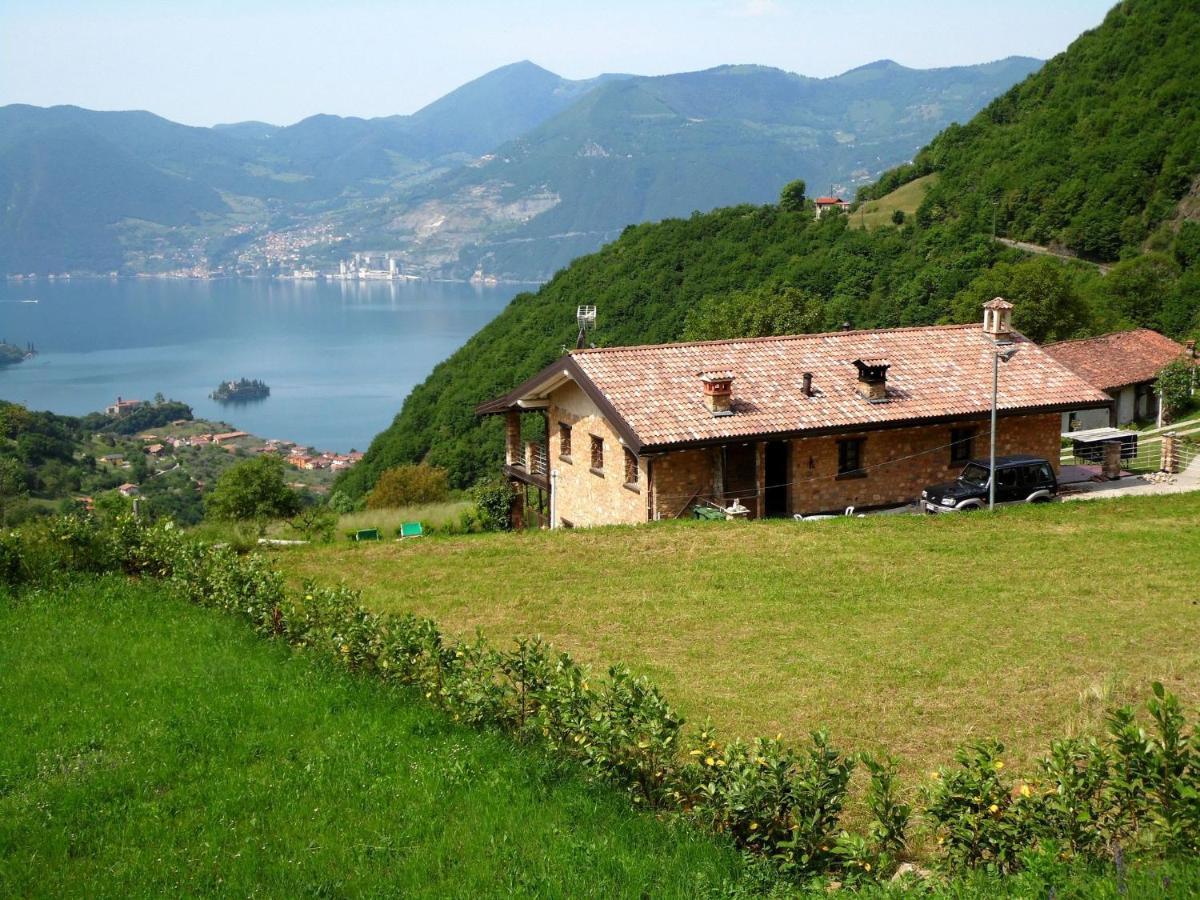 In A Green And Relaxing Atmosphere With Pool And Stunning Lake View Villa Marone Eksteriør billede